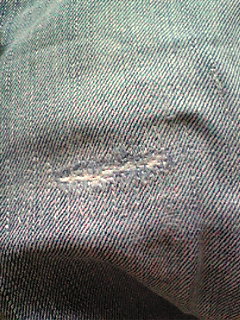 ジーンズをついではく