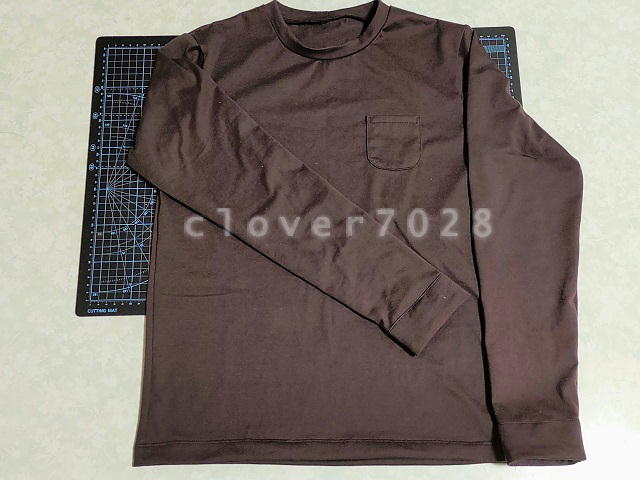 Tシャツ　長袖　ブラウン